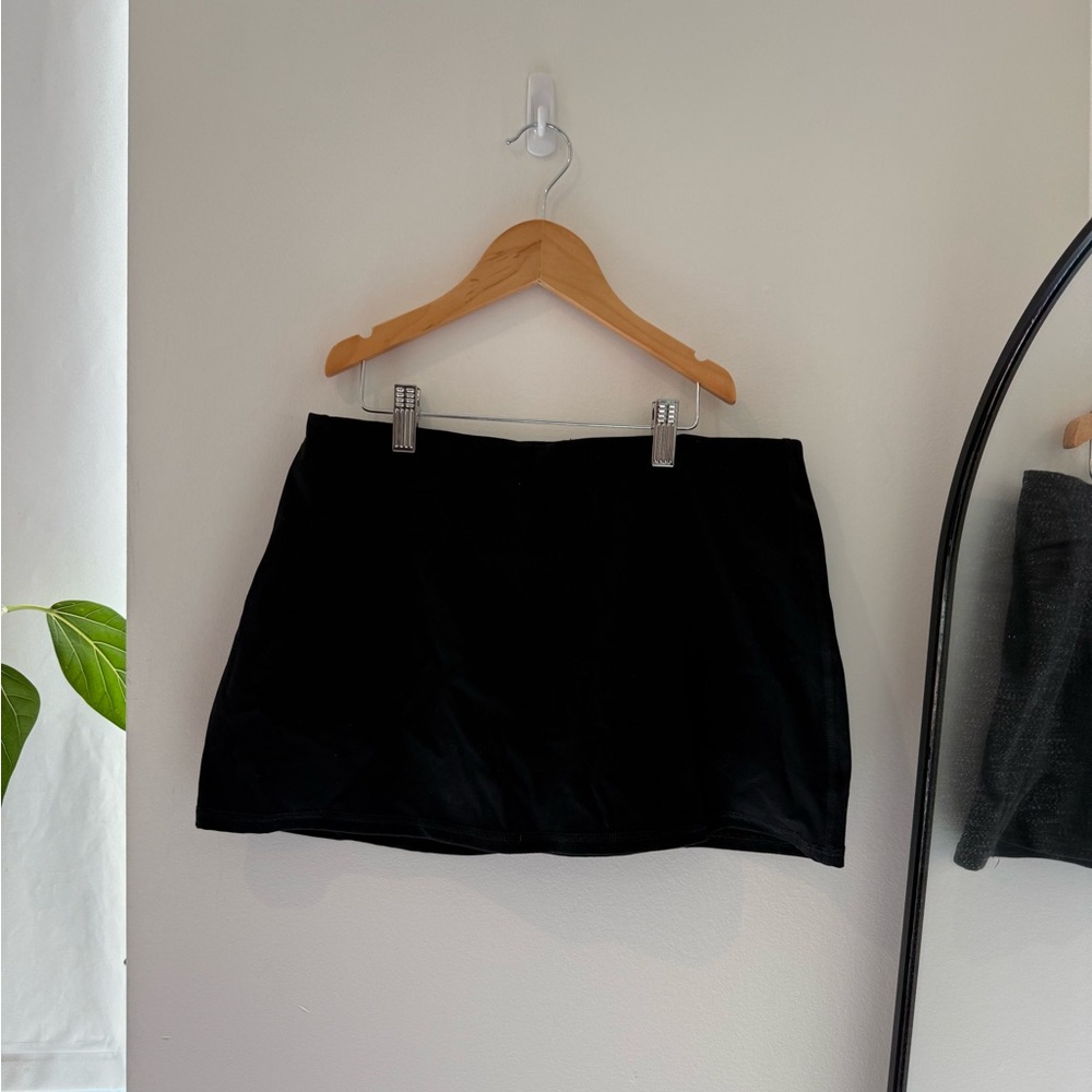 Garage Classic Black Skort